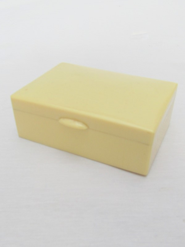 Bakelite box-lv-art-design-Bakelite box 2-main-636759775068881521.JPG
